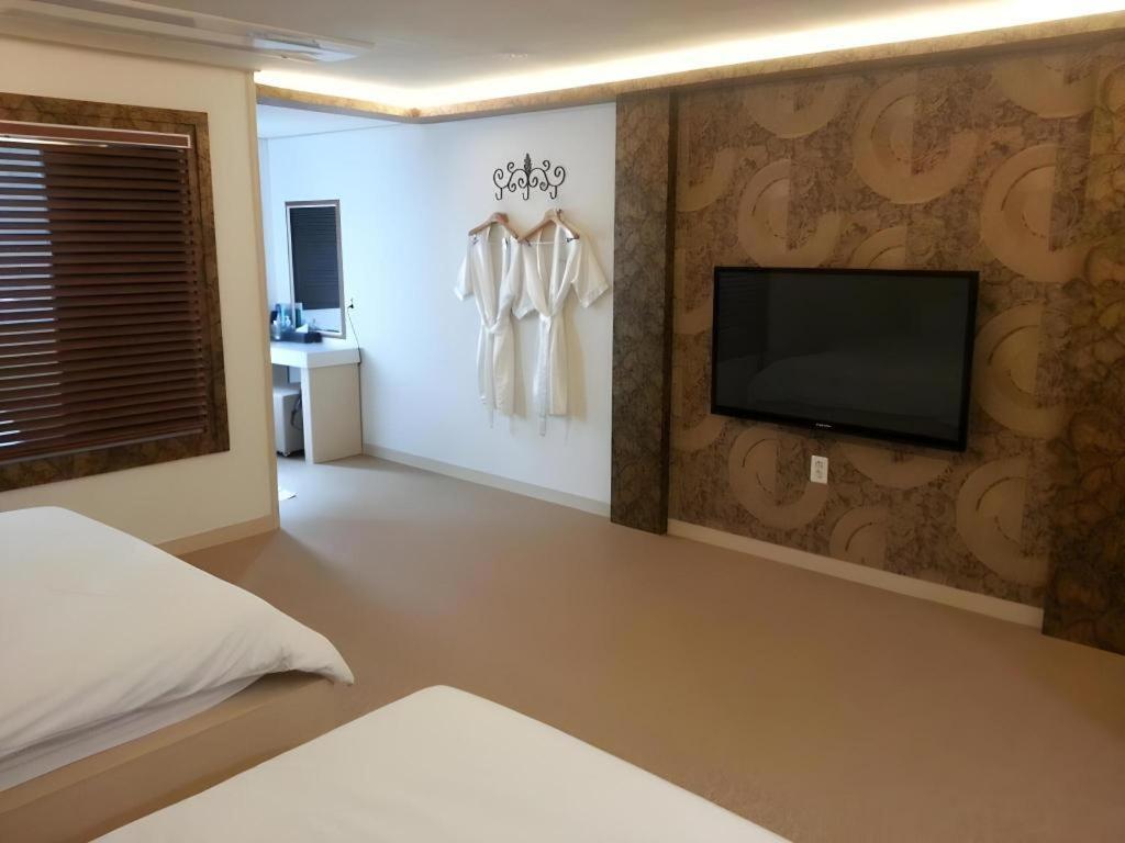 Hotel W Shinเมืองเชจู ภายนอก รูปภาพ
