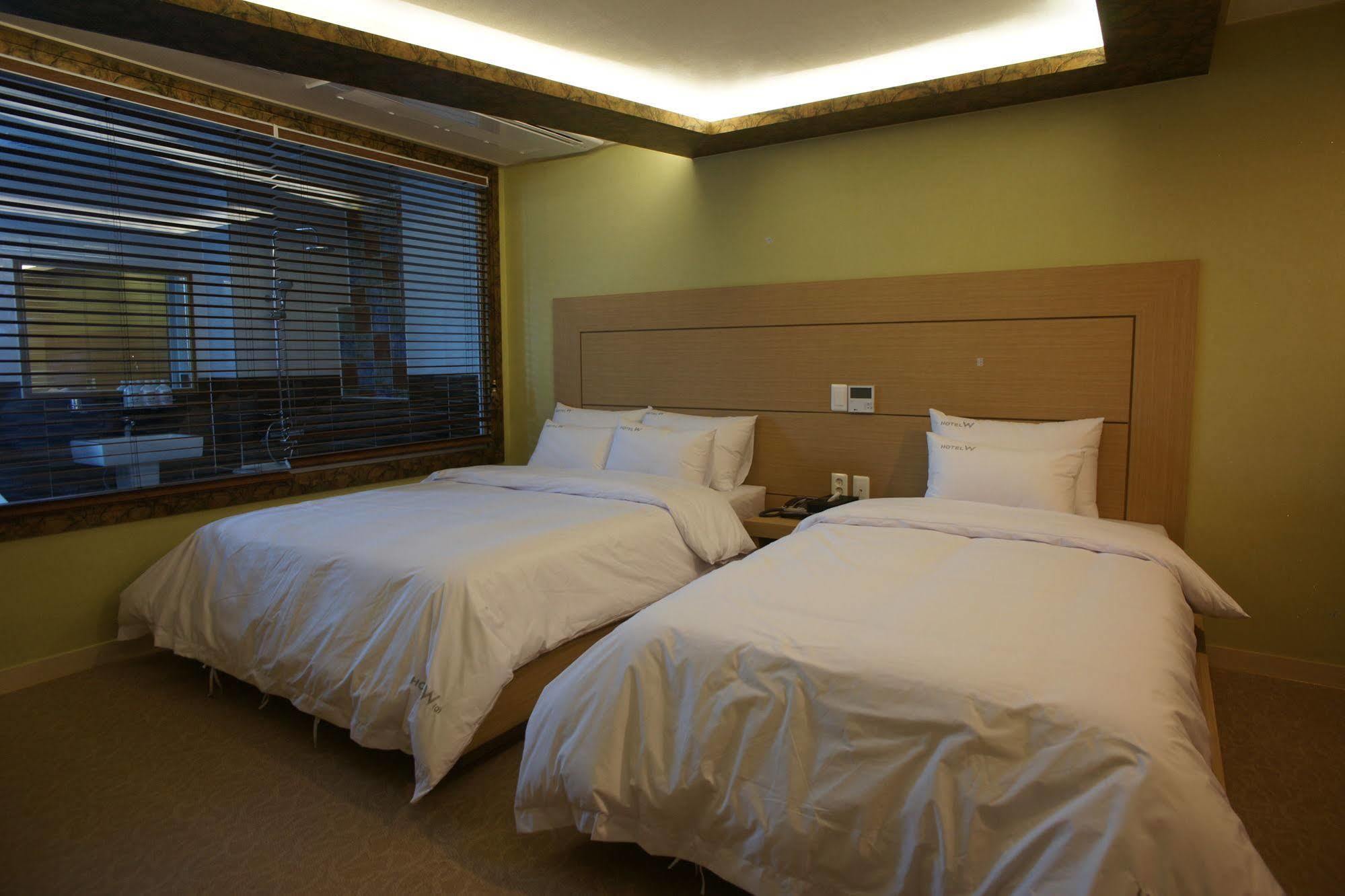 Hotel W Shinเมืองเชจู ภายนอก รูปภาพ